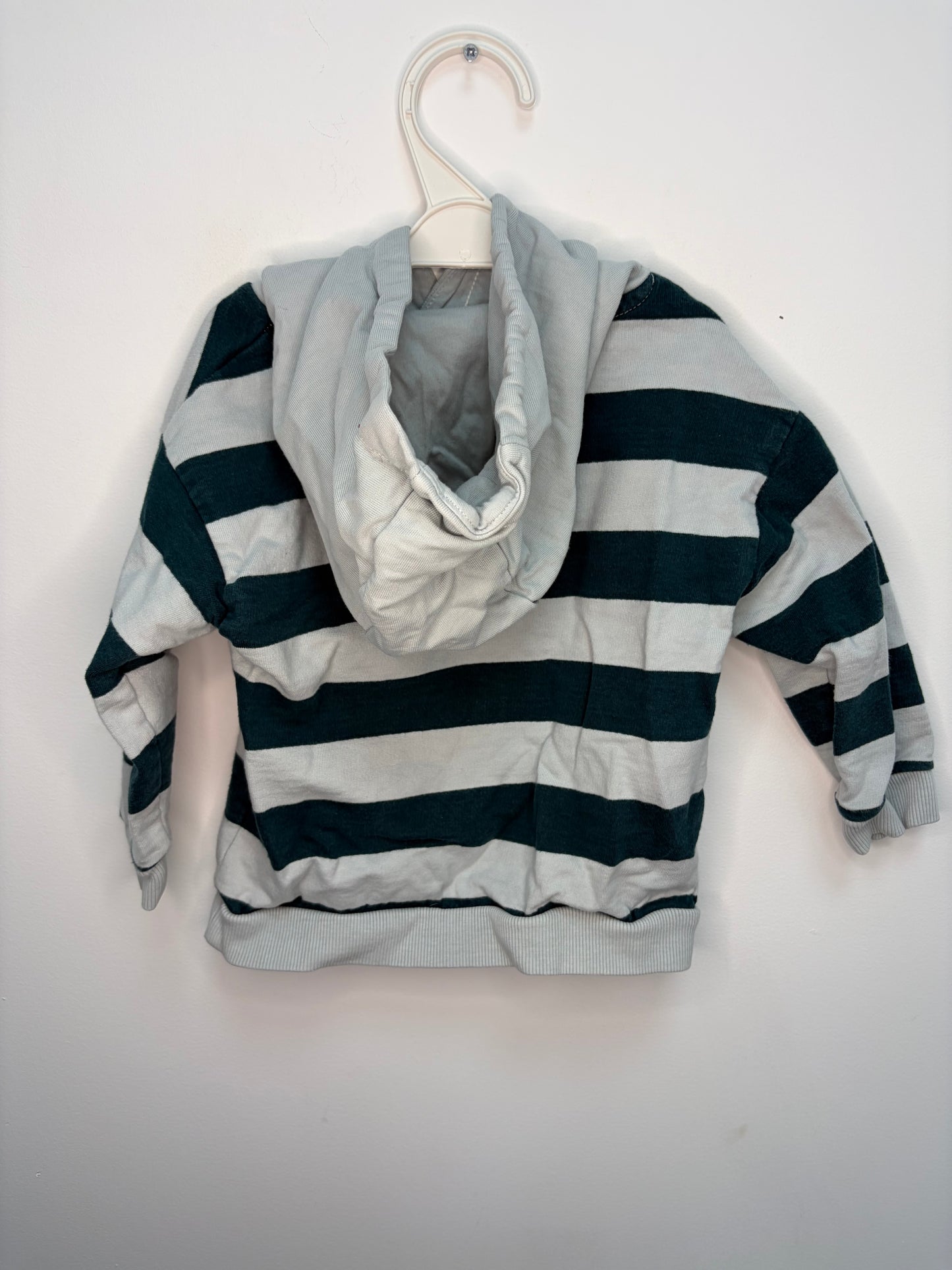 Pull à capuche 24 mois