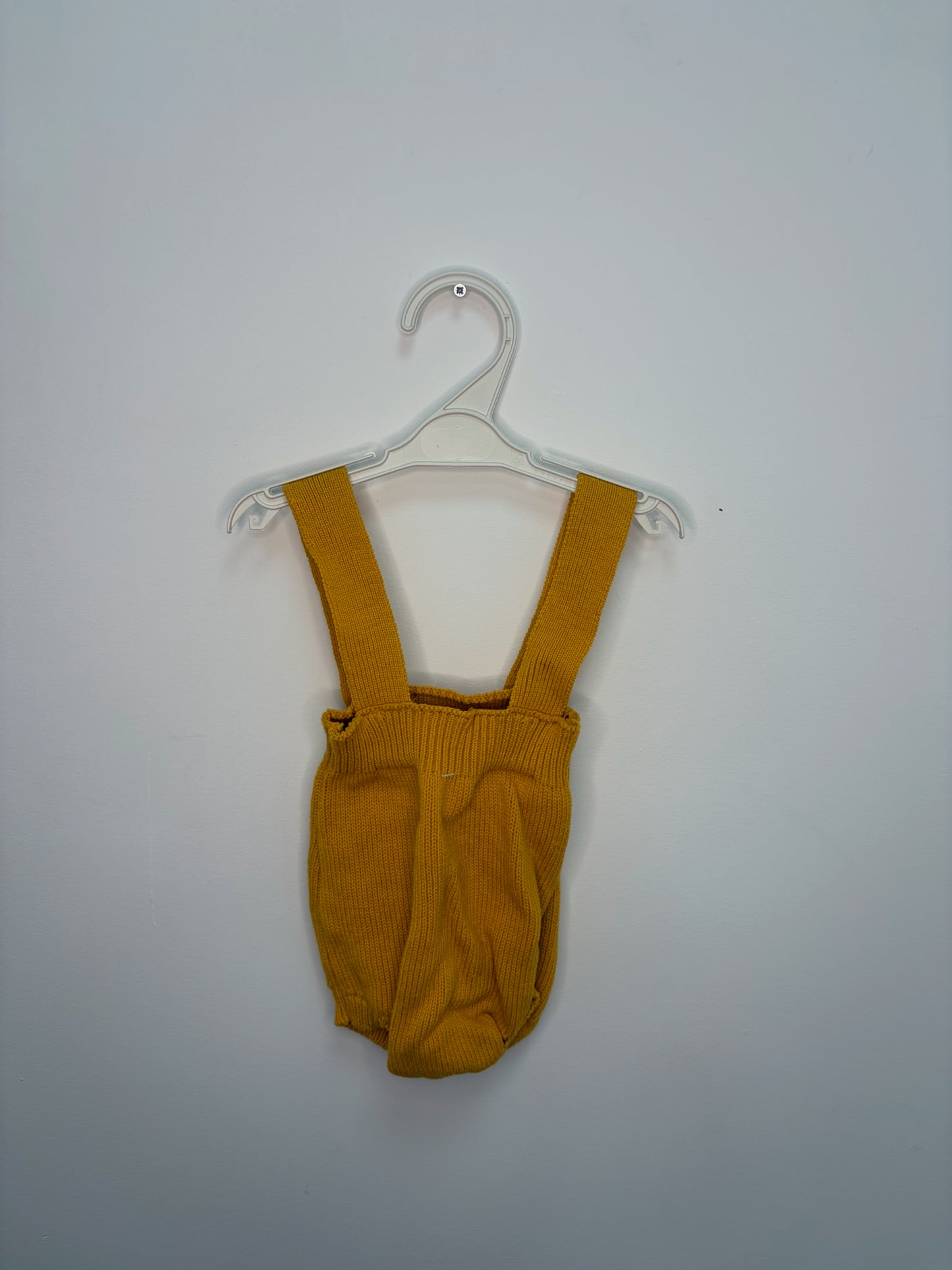 Petite barboteuse créatrice