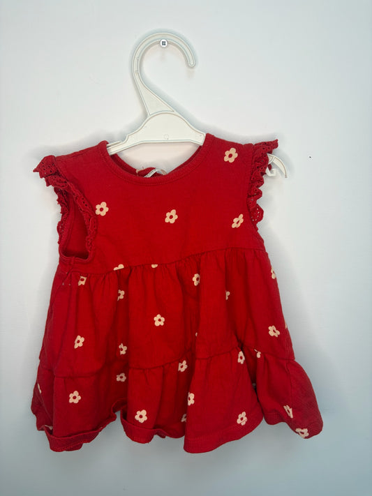 Petite robe fleurs avec bandeau assorti