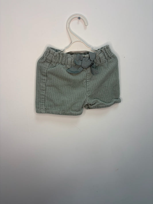 Petit short noeud