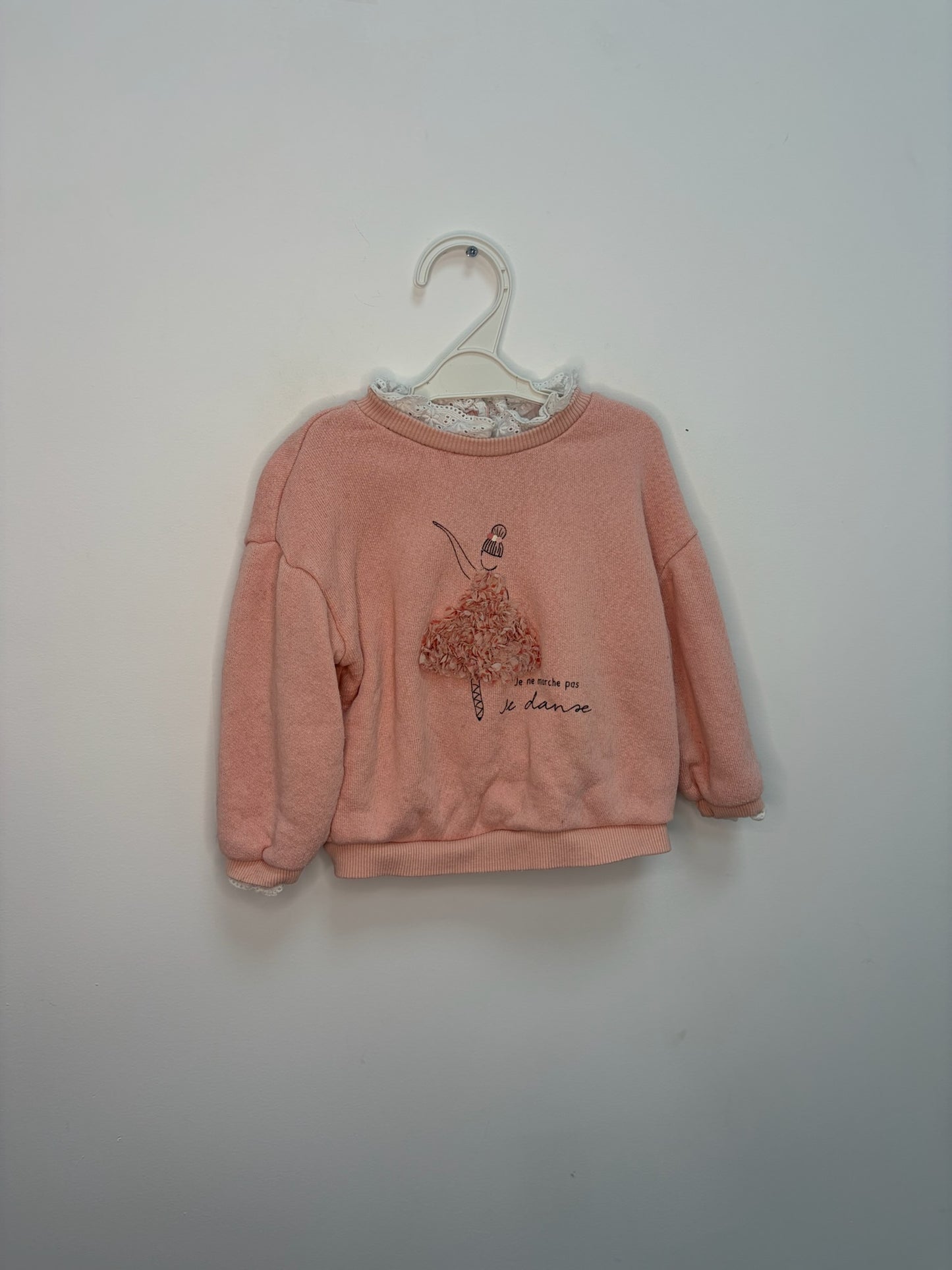 Petit pull avec col et ballerine